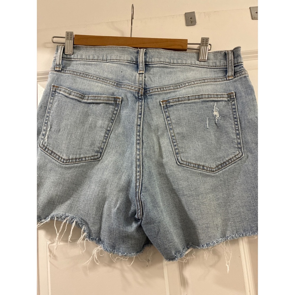 Gap Denim Womens High Rise 4 Inch Short Light Wash Distressed Raw Hem Size 29 - Picture 3 of 7